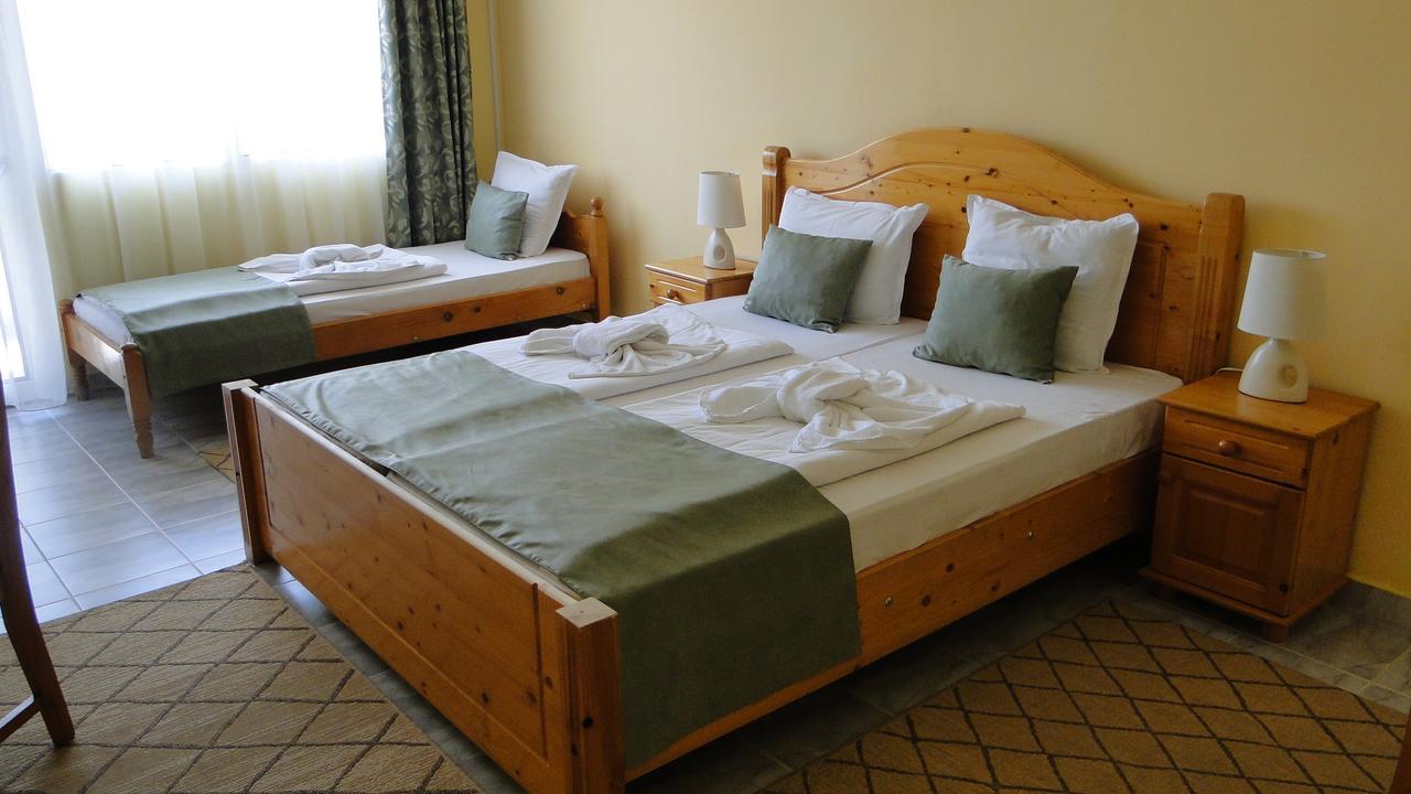 Stemak Hotel Pomorie Esterno foto