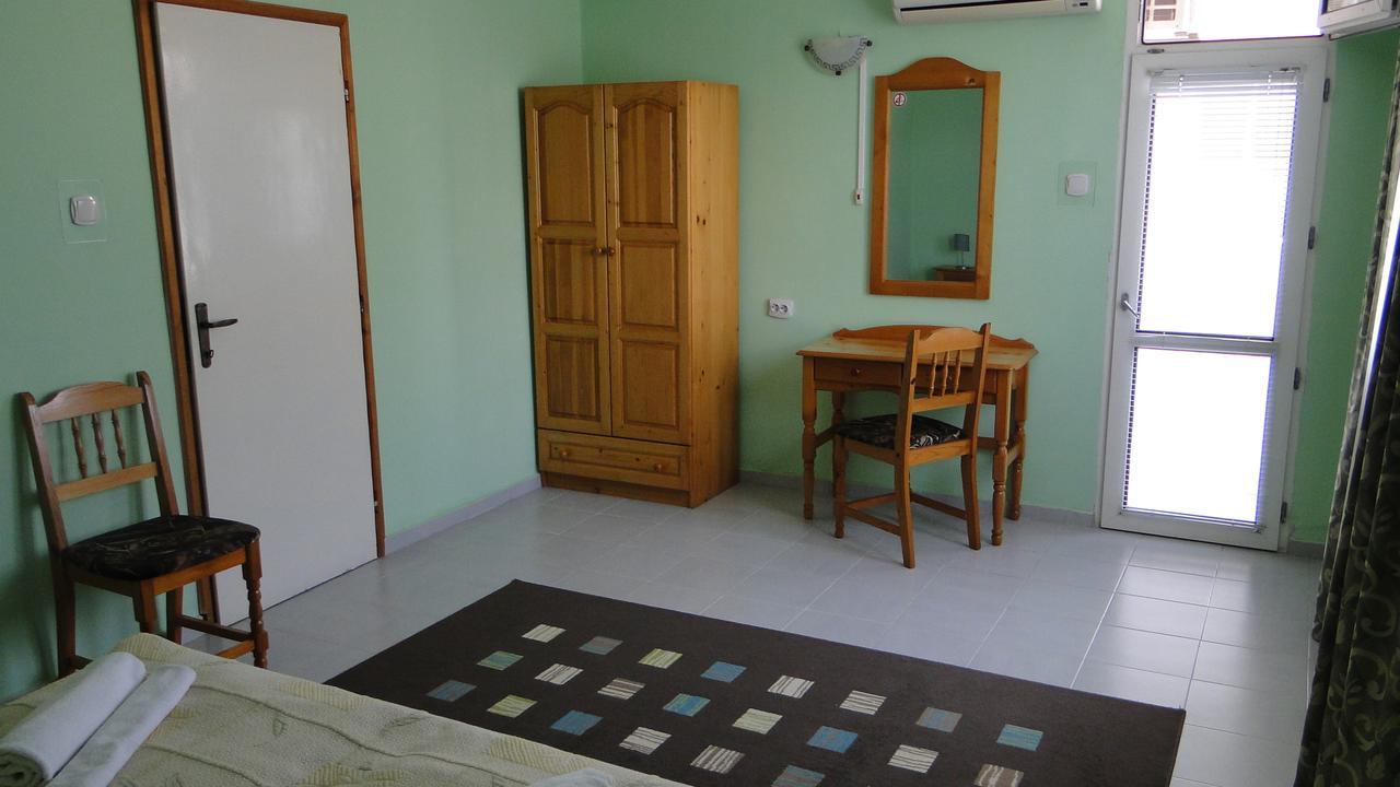 Stemak Hotel Pomorie Esterno foto